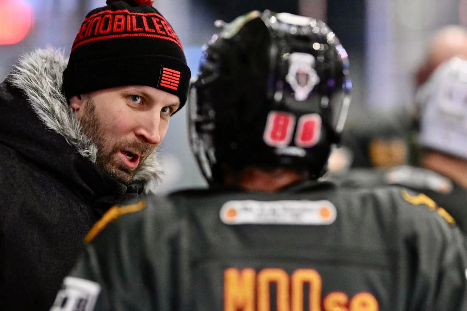 League gallery photo 6